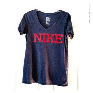 Nike medium T-shirt navy red fun soft